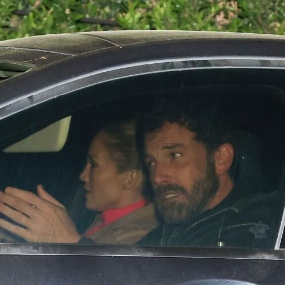 Ben ja Jennifer on nähty useasti toistensa seurassa pitkin kevättä ja kesää. Ben ja Jennifer on nähty useasti toistensa seurassa pitkin kevättä ja kesää.