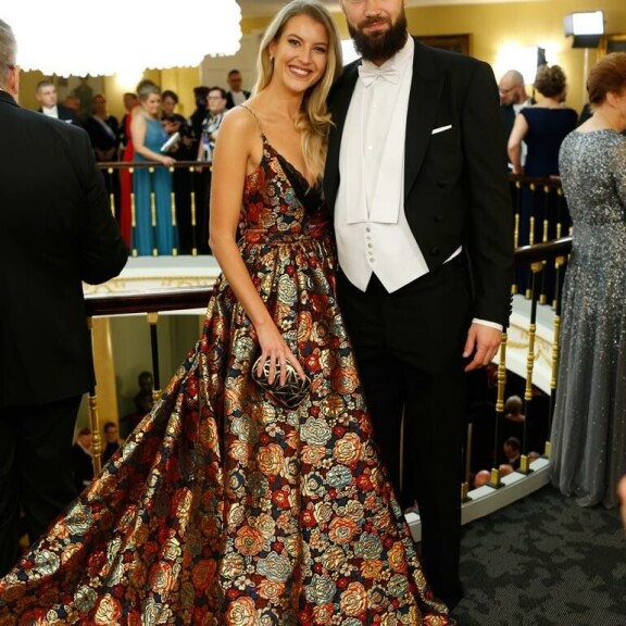 Jitka ja Tim olivat Linnan juhlien kuvatuimpia pareja vuonna 2019. Tim Sparv ja Jitka Novackova