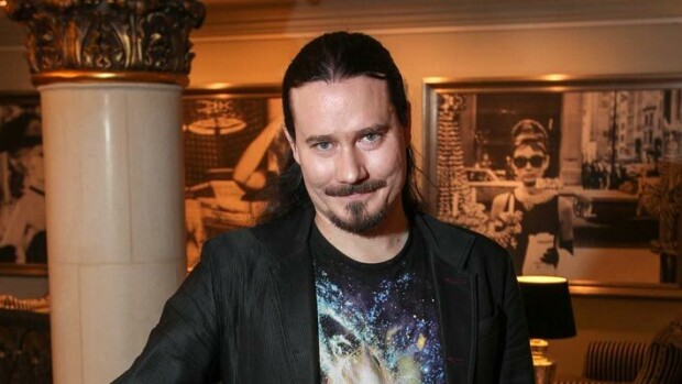 Nightwishin Tuomas Holopainen ei muuta koskaan Kiteeltä - monimiljonääri lataa rehellisen mielipiteensä Helsingistä: 'Juu, ei kiitos, ei missään nimessä!' Tuomas Holopainen