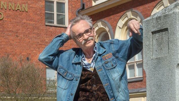 Kovia kahakoita Hämeenlinnassa! Laulaja Leo Friman nuoruudestaan: Pitkätukat veivät rasvaisten kissalanpoikien naiset! Freeman