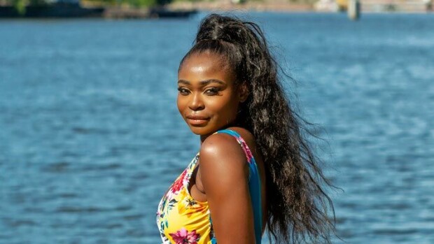 No nyt se selvisi! Jari-Matti Latvalaan liitetty kohukaunotar Kelly Kalonji tunnustaa: teki aloitteen ja lähetti yksityisviestin rallitähdelle Kelly Kalonji