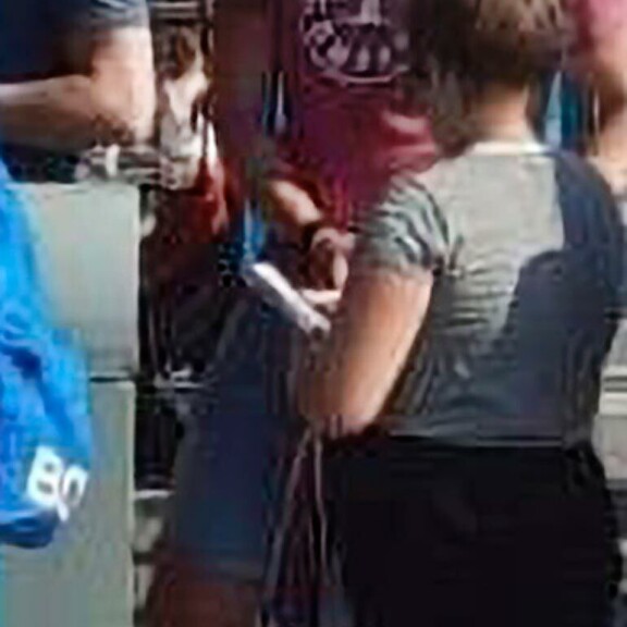 Viikon Kääk!-juorut: Liian lyhyt minihame oli tehdä tepposet – Markus ”Romutransu” Kuotesaho vilautteli kummitusjunassa Marko Anttila