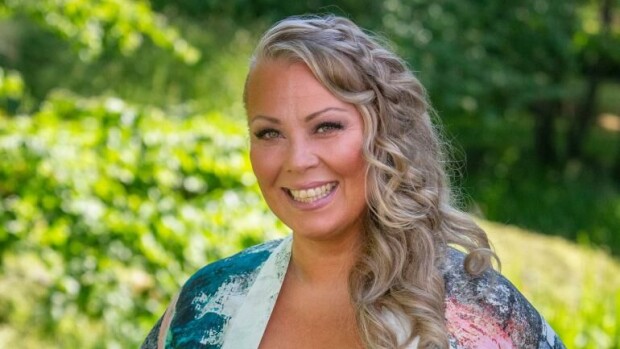 Johanna Pakonen harvinaisessa yhteiskuvassa Samu-rakkaansa kanssa Markku Ruottinen