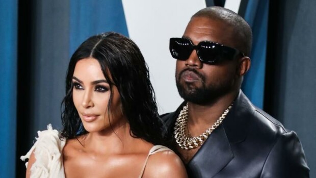Mustasukkaiset miljoonakaupat! Kanye West osti talon Kim Kardashianin naapurista – meemivelhot sekosivat ex-vaimoaan kyttäävästä räppäristä - katso kuvat Kim ja Kanye