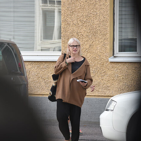 Nelikymppinen Chisu on tyylikuningatar - näin palkittu poppari on muuttunut Chisu