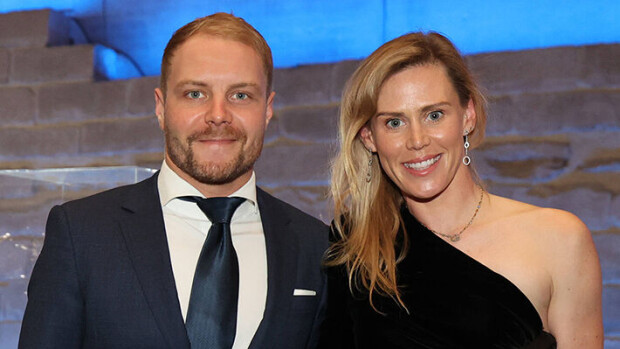 Suomeen palannut Valtteri Bottas julkaisi nakukuvan somessa - näin railakkaasti loma Australiassa sujui valtteri bottas ja tiffany