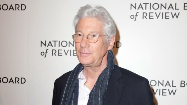 Työtahtiaan harventanut Richard Gere lataa: Kiinalaiset estävät työni! Richard Gere