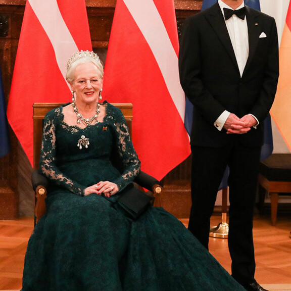 Siniverisillä on omat vaivansa - tiesitkö, että kruununprinsessa Victoria kärsii harvinaisesta häiriöstä ja Tanskan kuningattarella on heikot polvet? Tanskan kuningatar Margareeta ja kruununprinssi Frederik