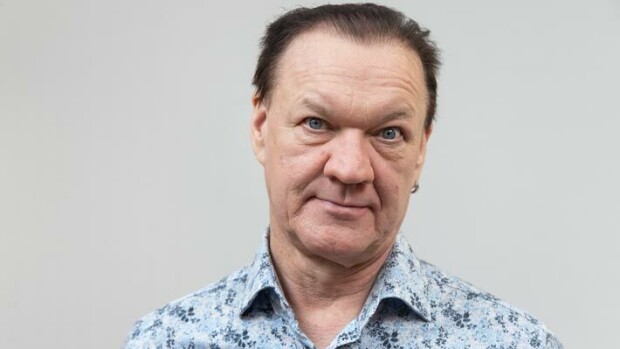 Sisäinen verenvuoto vei tajun! Iskelmätähti T.T. Purontaka leikkaushelvetissä T.T. Purontaka