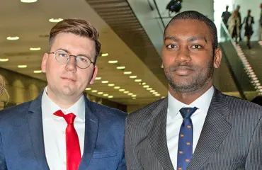 Mikä rakkaustarina! Sebastian Tynkkynen avautuu suhteestaan Alaniin: "Siitä illasta jäinkin sitten jokailtaiseksi yökaveriksi"