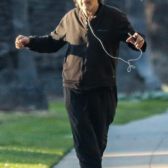 Korttelikävelystä Pacino teki tehokkaamman treenin ottamalla koko kehon mukaan liikkeeseen. Al Pacino