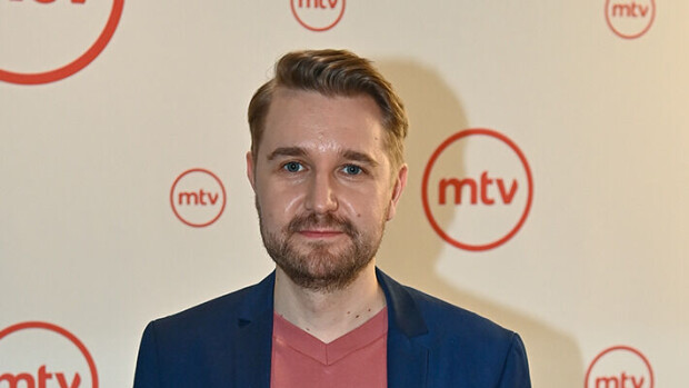 Korkki kiinni ja röökit roskiin! Joonas Nordman teki täydellisen elämäntaparemontin - katso kuva hurjasta muutoksesta Joonas Nordman