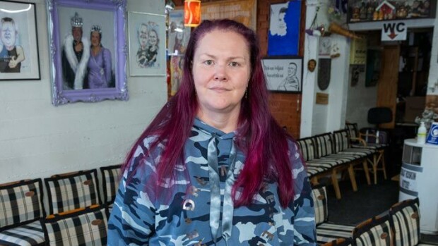 Heli Palsanmäen syöpä löytyi vahingossa – sai tiedon sairastumisestaan kesken lomareissun Heli Palsanmäki