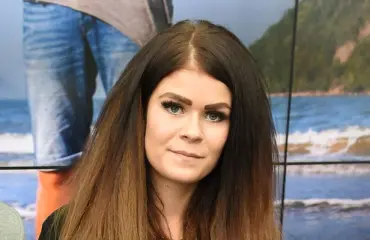 Tunnistaisitko TIS-Pauliinan? Tempparit-kaunottaren ulkonäkö on muuttunut hurjasti - uudet kuvat ulkomailta