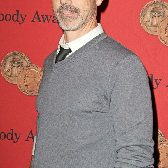 Drew Barrymore veti ensikännit 8-vuotiaana, Erika Eleniak kasvoi lapsimallista Playboy-pupuksi – näin E.T.-tähtien elämät menivät hittielokuvan jälkeen C. Thomas Howell