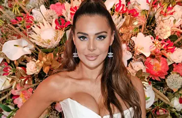 Kääk! Sofia Belórf biletti Ibizalla – kuvat