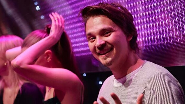 Kukas se siellä? Roope Salmisen Tiktok-videon takaa paljastui Evelina-rakas - nyt loppui salailu! roope salminen