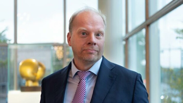 Näyttelijä Ville Myllyrinne hienosta kellostaan: ”Sillä yritetään varmaankin kompensoida jotakin” Ville Myllyrinne