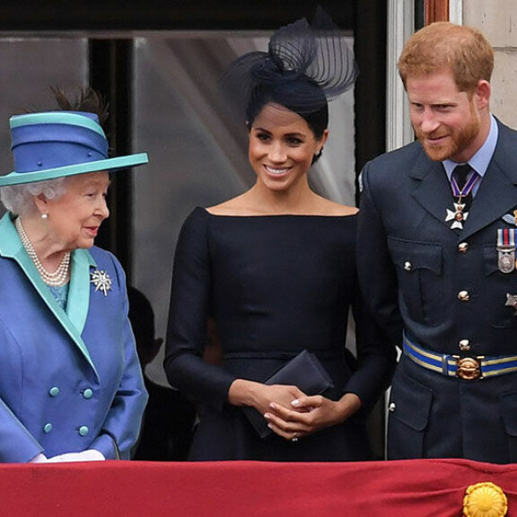 ;– Olen kiitollinen siitä, että sain olla mieheni tukena kuningattaren kuoleman jälkeen, Meghan kertoo. Kuningatar Elisabet sekä Sussexin herttuapari Harry ja Meghan