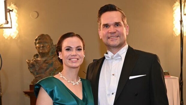 Presidenttisuosikki Mika Aaltolan avoin haastattelu Seiskassa: Ilman vaimoani olisin sänkyperuna Mika Aaltola