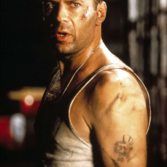 Bruce näytteli Die Hard -elokuvissa toimintasankari John McClanea. bruce willis