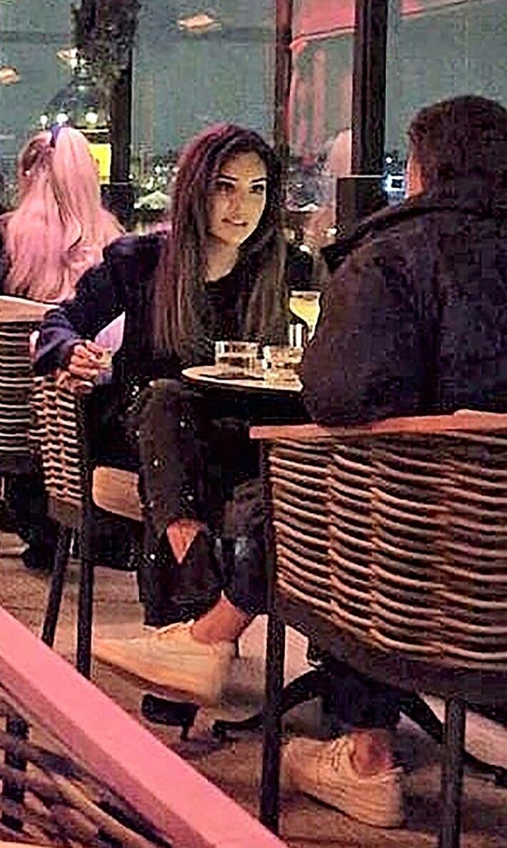 Pussailivat ravintolassa! Sofia Belórfin mysteerimiehen henkilöllisyys paljastui sofia belorf
