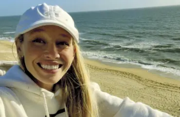 Oman sieppauksensa lavastaneelta naiselta uusi kohuväite