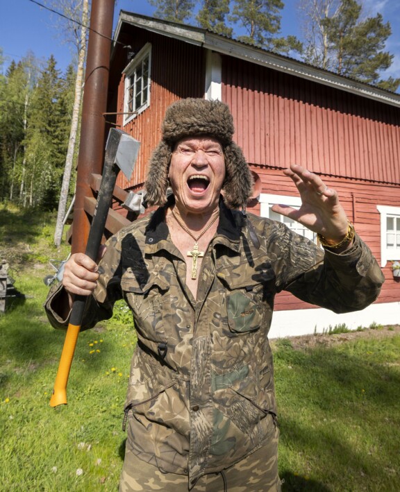 Ile huusi kuin syötävä, kun hänen nahkarotsinsa jouduttiin leikkaamaan auki.