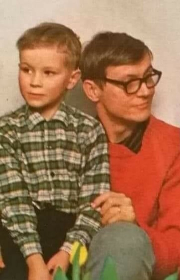 Ilkka-poika ja isä Juha Vainio 1960-luvulla.