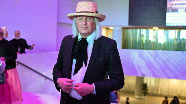 Huhhuh! Tällaista ökydesignia Jukka Rintalan kodista löytyy