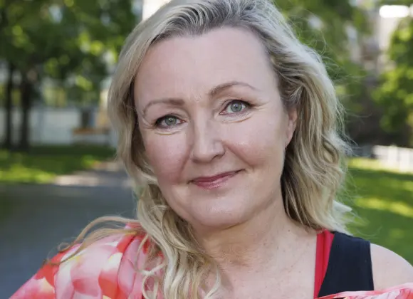 Mari Hynyselle sattui kommellus mökillä: ”Kävin hakemassa Jounin aamuviideltä…”