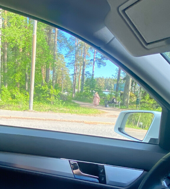 Johanna luotti pinkkiin – Loviisassakin.