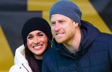 Meghanin ja Harryn intiimi video julki – keinuttelevat takamuksiaan kameralle