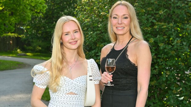 Vau! Olvi-tyttö Jenni Aholan mallitytär Klaudia, 17, häikäisee kauneudellaan