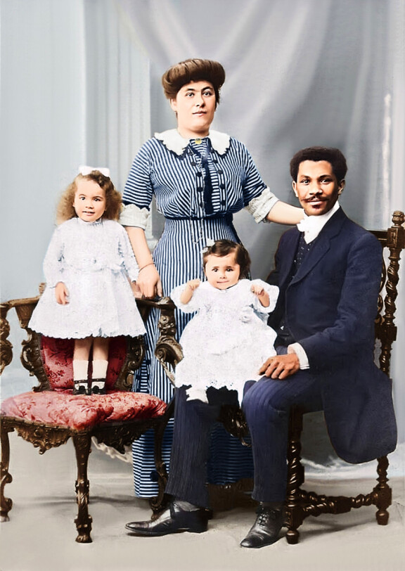Joseph ja Juliette Laroche tyttärineen matkustivat Titanicilla.