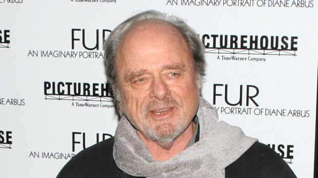 Näyttelijä Harris Yulin on kuollut