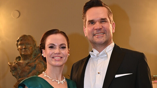 Presidenttispekulaatioissa pyörivä Mika Aaltola päätyi Kääk-juoruihin - näin hän reagoi Kirsi ja Mika