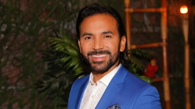 Antonio Flores palasi Suomeen Linnan juhlien alla - taustalla velloivat erohuhut Antonio Flores