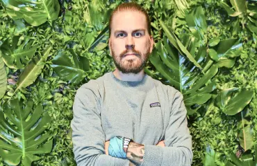 Juhani Koskinen haastaa itsensä: "Olen sitten julkisesti pelle"
