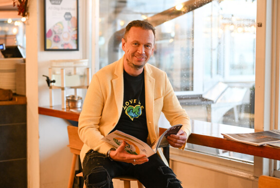 JP nousi julkisuuteen pari vuotta sitten ja on sen jälkeen ollut ahkerasti lööpeissä suhdekiemuroidensa sekä bisneksiensä vuoksi.