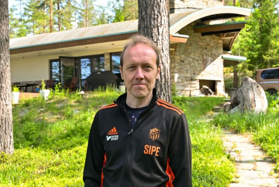 Komea vierastalo valmistui jo vuonna 2013.