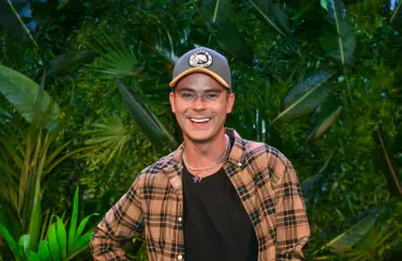 Niko Saarinen avautuu podcastissa häähaaveistaan