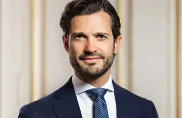 Ei herkille! Prinssi Carl Philip verisissä hommissa – kuva