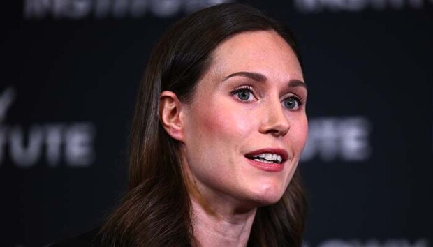 Oho! Sanna Marin yllätti tennistähden kainalossa - katso kuva!