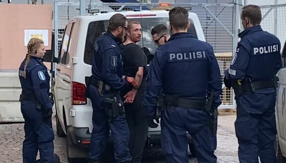 Edes virkavallan kanssa asiointi ei ole Stefulle ollut vuosien varrella vieresta.