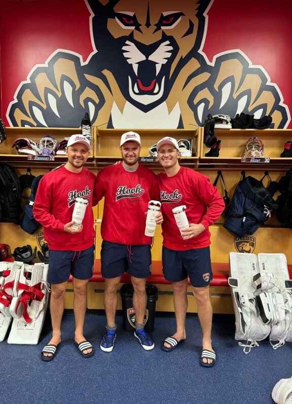 Sam Reinhart, Aleksander Barkov ja Matthew Tkachuk ovat mieltyneitä suomalaisiin kanasiipiin.