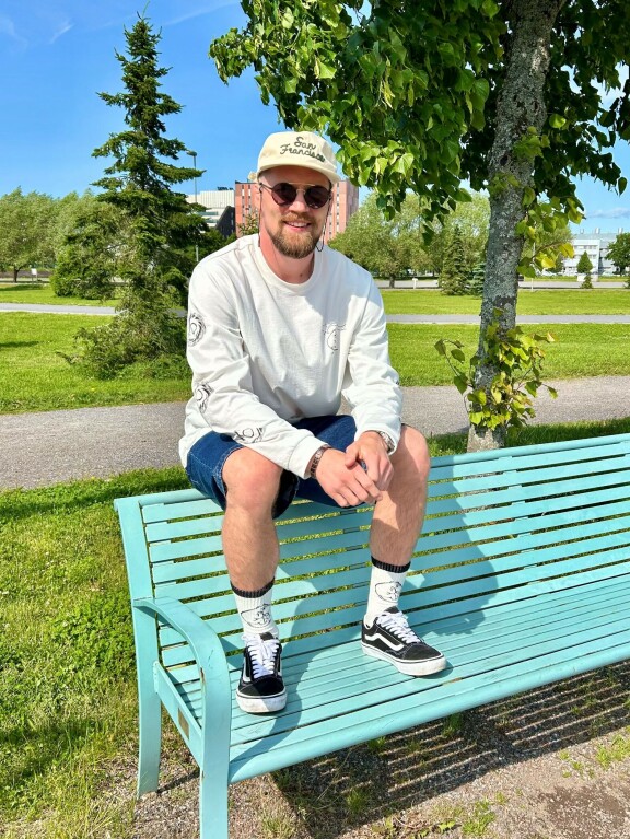 Teemu Packalén rikkoo stereotypioita telkkarissa.
