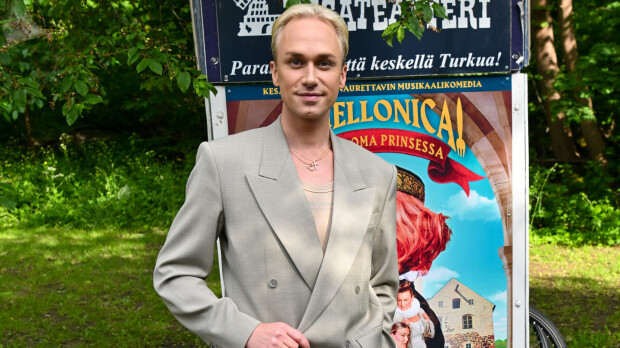 Yllätyskohtaaminen: Christoffer Strandbergin mökkisaarella vieraili huipputähti