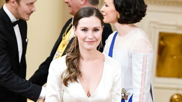 Muistatko Sanna Marinin erikoisen pukuepisodin? Näin tuleva pääministeri juhli Linnassa vuonna 2018 Sanna Marin