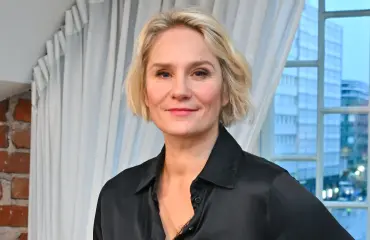 Laura Malmivaara avautuu podcastissa suudelmastaan Iina Kuustosen kanssa